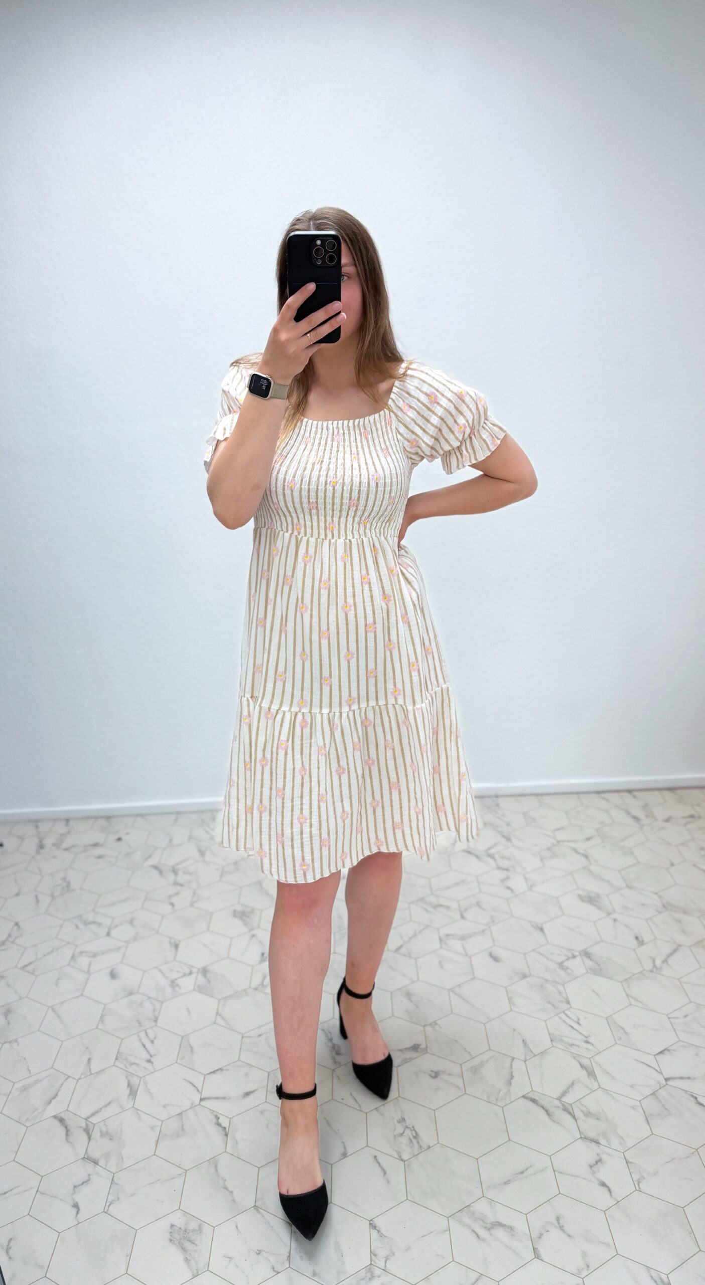 Lilledega triibuline kleit - Image 2