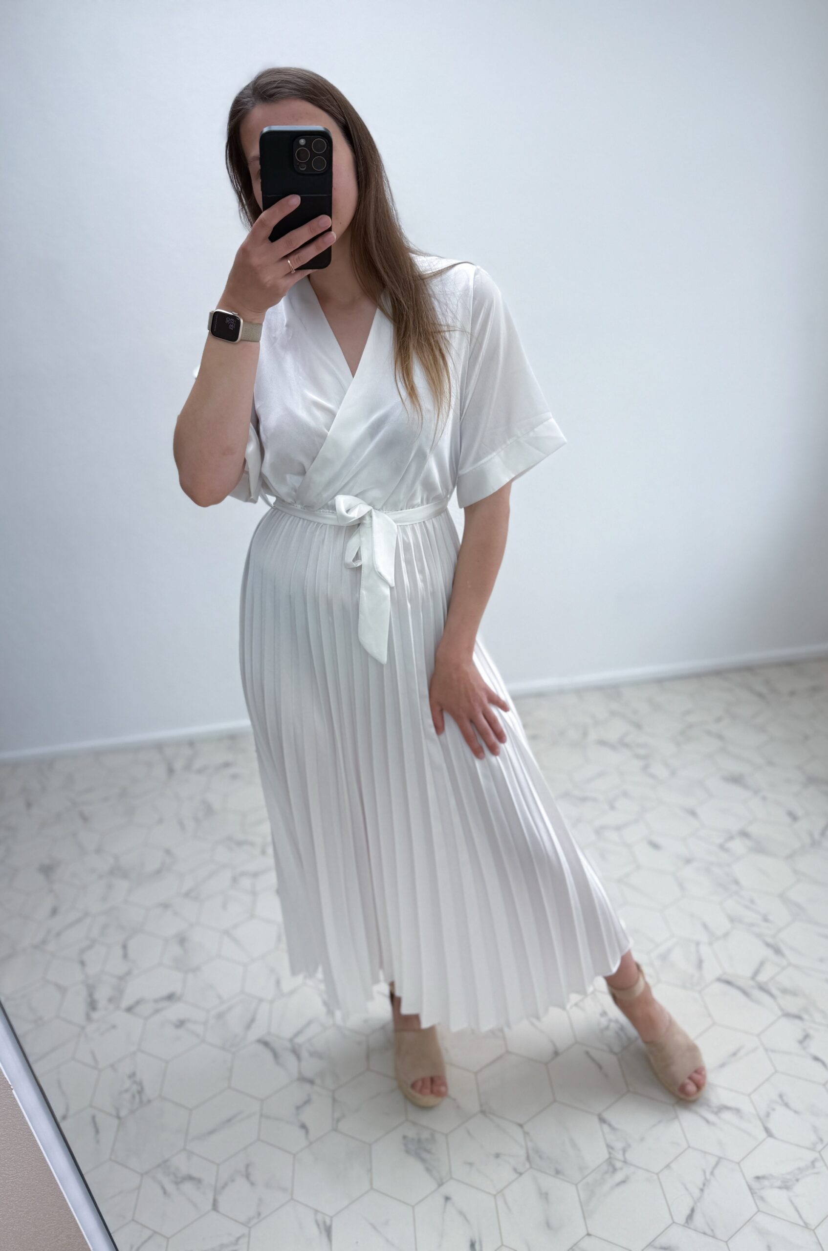 Valge siidjas kleit - Image 4