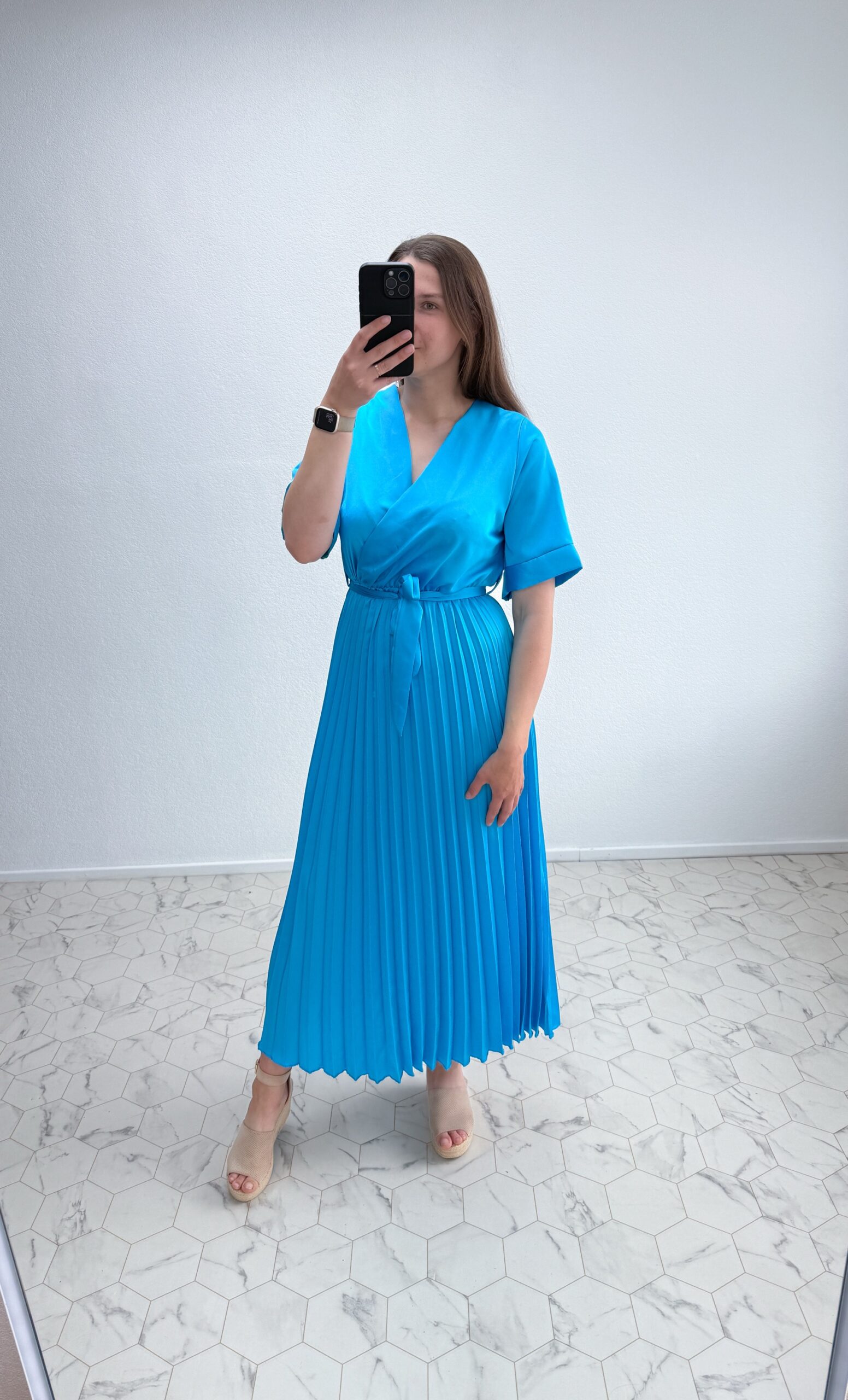 Sinine siidjas kleit - Image 2