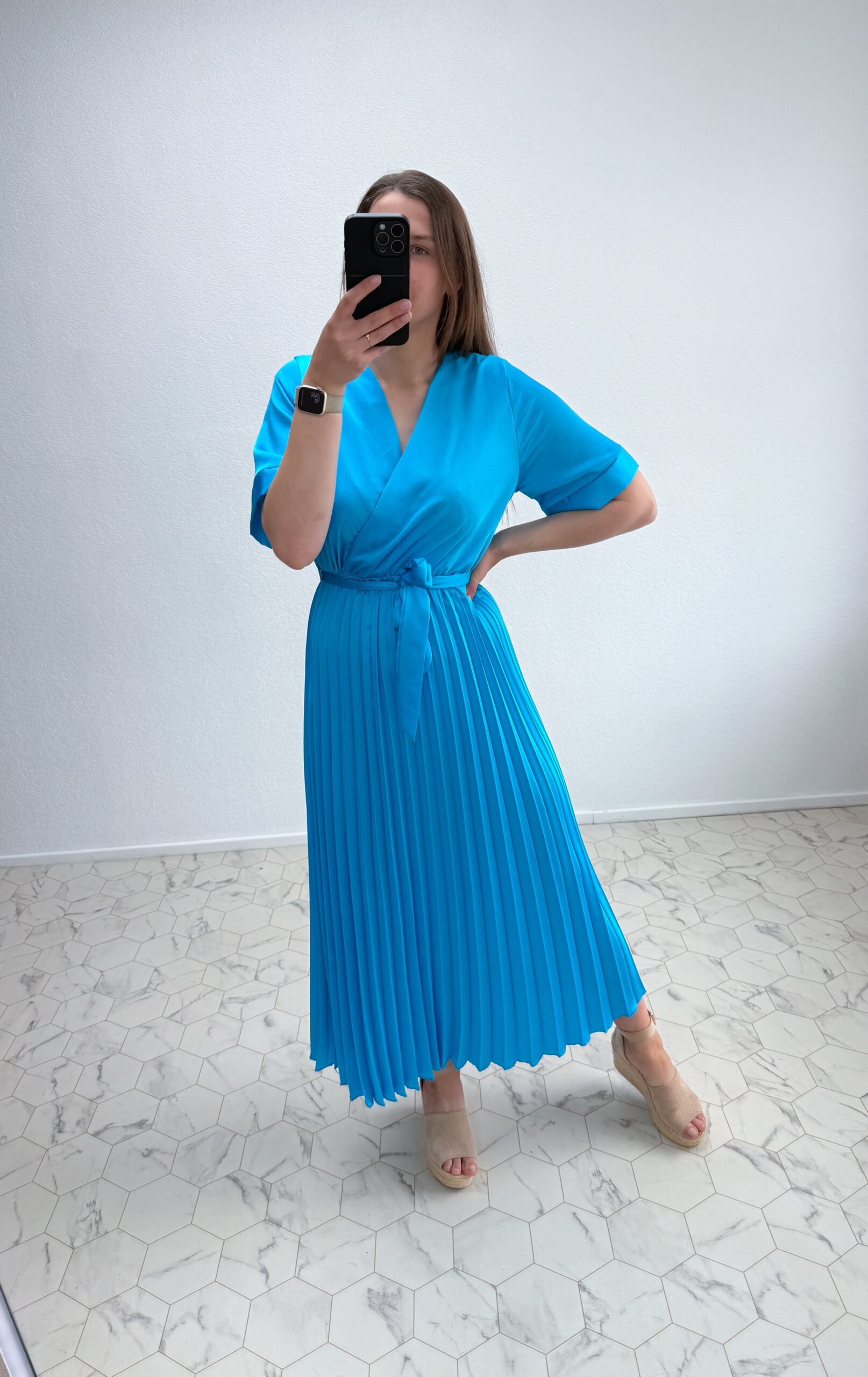 Sinine siidjas kleit - Image 4