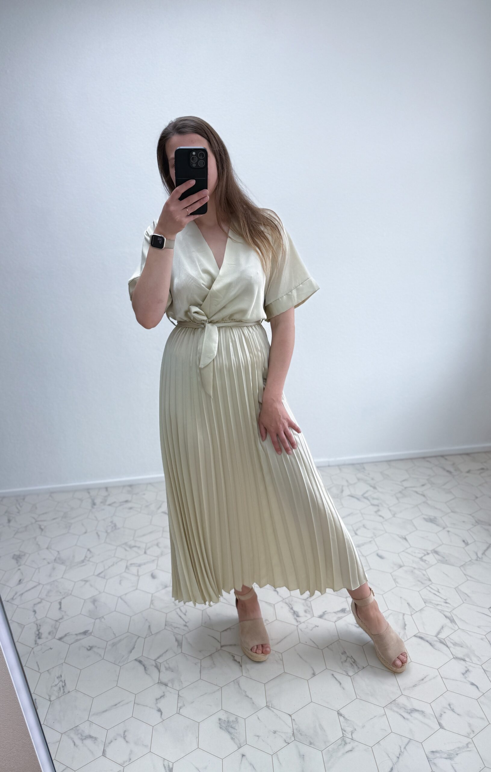 Beez siidjas kleit - Image 5