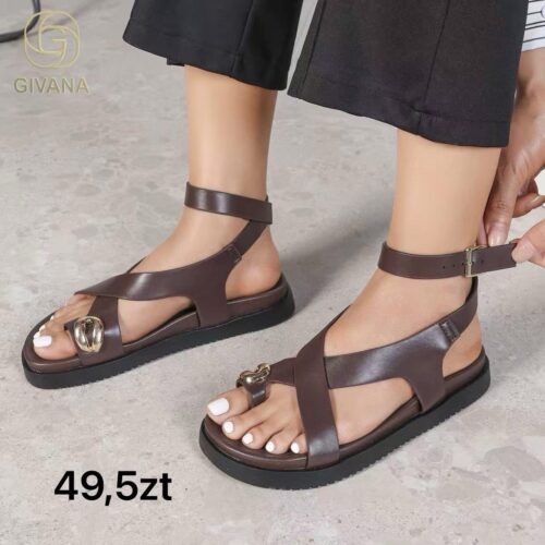 Pruunid nahksed sandaalid